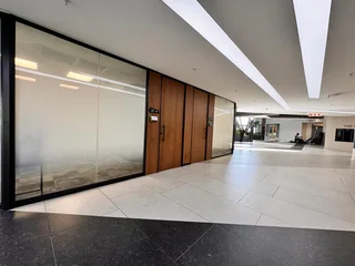 947 sqm Office to Let in Sandton