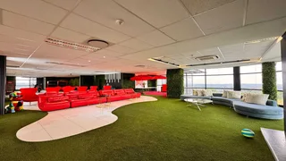 672 sqm Office to Let in Sandton