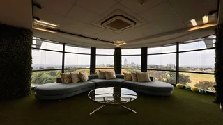 672 sqm Office to Let in Sandton