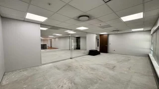 947 sqm Office to Let in Sandton
