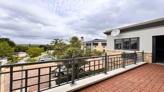 361 sqm Office to Let in Sandton