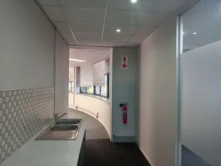 172m² Office to rent Woodmead