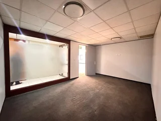 361 sqm Office to Let in Sandton