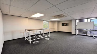 143 sqm Office to Let in Sandton