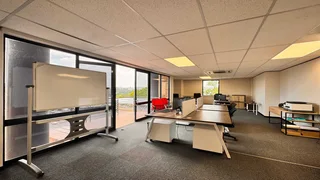 143 sqm Office to Let in Sandton