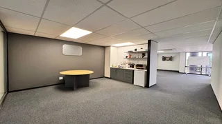 143 sqm Office to Let in Sandton