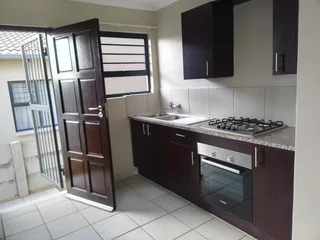 Cozy, Freestanding 3-Bedroom And 2-Bath House In Secure Complex