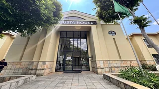 473 sqm Office to Let in Sandton