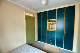 Elegant Facebrick Duplex with stylish interiors in Foresthaven for sale