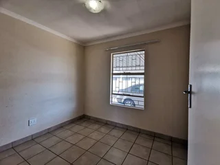 Spacious 3-Bedroom Home to Rent in Leopard’s Rest Security Estate