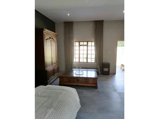 Charming 1-Bedroom And 1-Bathroom Cottage .   Ideal For Young Professionals