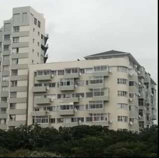 Stunner seaview apartment .....