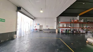 778m2 Standalone Warehouse For Sale in Springfield Park | Swindon Property