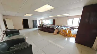 778m2 Standalone Warehouse For Sale in Springfield Park | Swindon Property