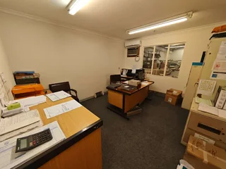 639m2 Midi-Factory for sale in New Germany - Sole Mandate | Swindon Property