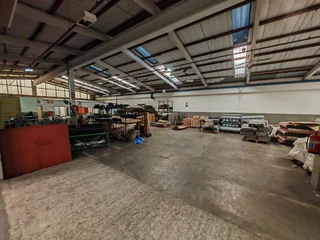 639m2 Midi-Factory for sale in New Germany - Sole Mandate | Swindon Property