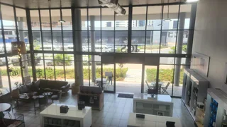 Prime Commercial Retail Space Available To Let in Umhlanga.