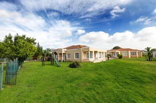 Spacious Home in Sought-After D’Urbanvale