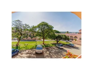 Secure 1-Bedroom Apartment In Villa Barcelona