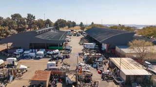 Free standing and Highway facing Industrial facility To Let