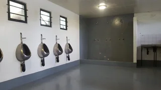 1&#39;616m2 Warehouse TO RENT/LET in Red Hill | Swindon Property