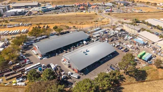 Free standing and Highway facing Industrial facility To Let