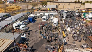 Free standing and Highway facing Industrial facility To Let