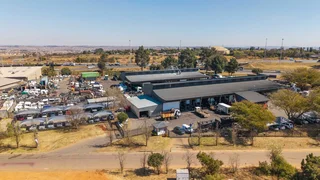 Free standing and Highway facing Industrial facility To Let