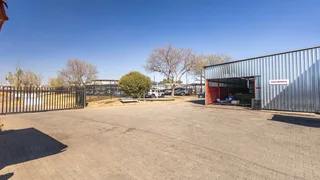 Free standing and Highway facing Industrial facility To Let