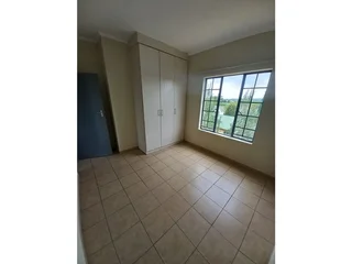 Secure 2-Bedroom And 1-Bathroom Apartment In Country View