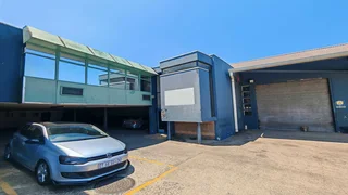 1'125m2 Warehouse TO RENT/LET in Red Hill | Swindon Property