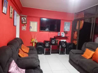 Neat and Move-In-Ready! Prime Durban Central Apartment!