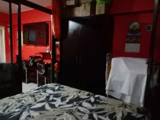 Neat and Move-In-Ready! Prime Durban Central Apartment!