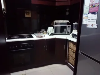 Neat and Move-In-Ready! Prime Durban Central Apartment!