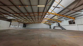1&#39;125m2 Warehouse TO RENT/LET in Red Hill | Swindon Property