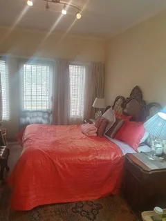 Charming 2-Bedroom Family Home in Secure Beverley Complex