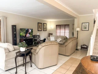 Luxurious 3-Bedroom Home with Pool and Loft — Experience Prestigious Golf Estate Living