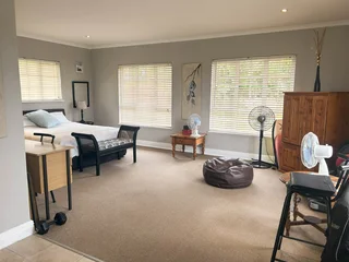 Luxurious 3-Bedroom Home with Pool and Loft — Experience Prestigious Golf Estate Living