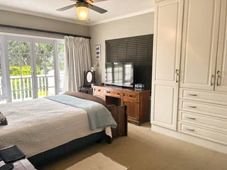 Luxurious 3-Bedroom Home with Pool and Loft — Experience Prestigious Golf Estate Living