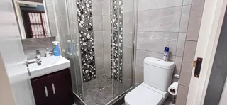 Upper Glenwood meets upper class Apartment - Pet Friendly