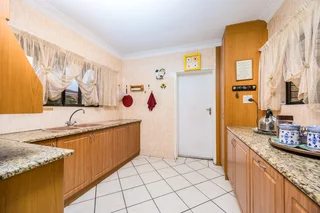 TRIPLE LIVING AT ITS BEST / DEVELOPMENT OPPORTUNITY