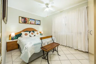 TRIPLE LIVING AT ITS BEST / DEVELOPMENT OPPORTUNITY