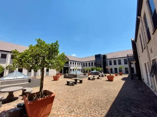 1456 sqm Office to Let in Bedfordview