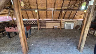 “Comfort, Space &amp; Convenience – 5-Bedroom Home with Multiple Garages”