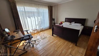 “Comfort, Space &amp; Convenience – 5-Bedroom Home with Multiple Garages”