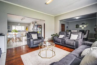 Sole Mandate! Stunning 3-Bedroom Home in Dalview, Brakpan