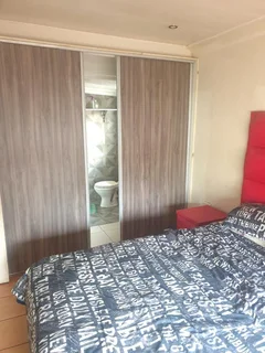 Opportunity Awaits: Spacious 3-Bedroom Home with Private 1-Bedroom Flatlet in Secure Dewald Hatti...