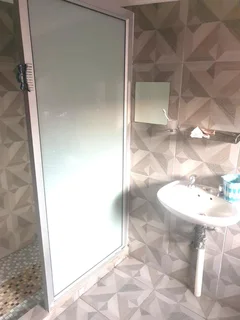 Opportunity Awaits: Spacious 3-Bedroom Home with Private 1-Bedroom Flatlet in Secure Dewald Hatti...