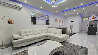 Prime Property Presents: Modern 1-Bed Apartment at River Glades, Riverside – Durban North