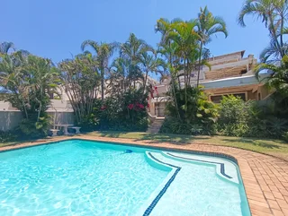 Pet Friendly Spacious 3-Bedroom Apartment with Sea Views